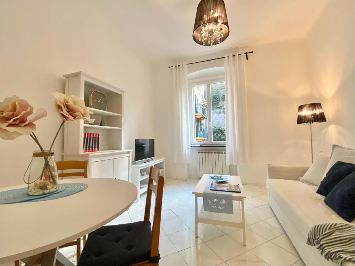Terminal Apartment Genoa